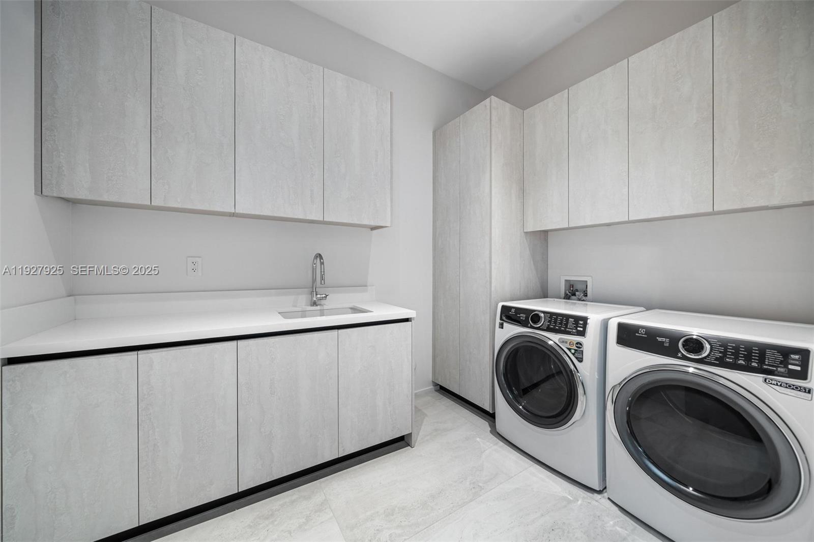 8935 Froude Ave Surfside, FL 33154