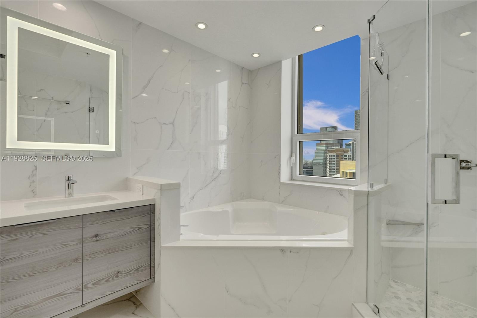 image Three Tequesta Point37