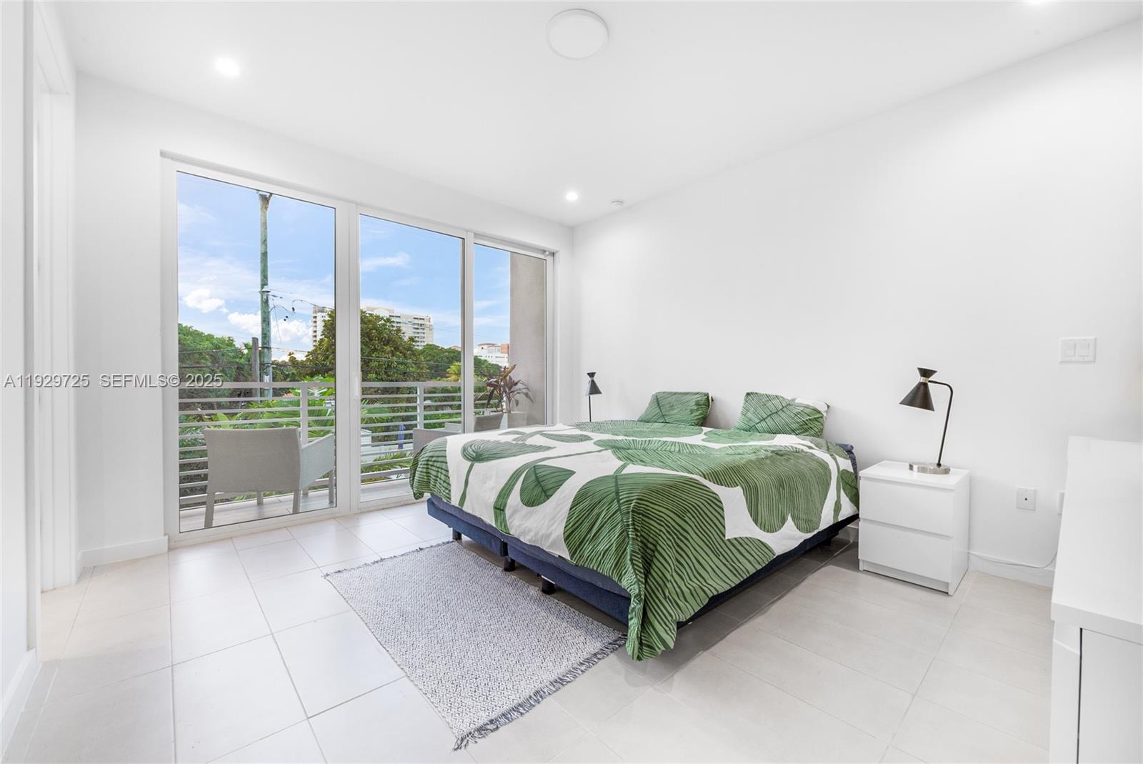 2756 SW 34th Ct #B Miami, FL 33133