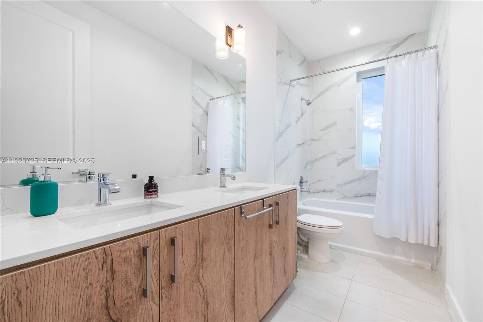 2756 SW 34th Ct #B Miami, FL 33133