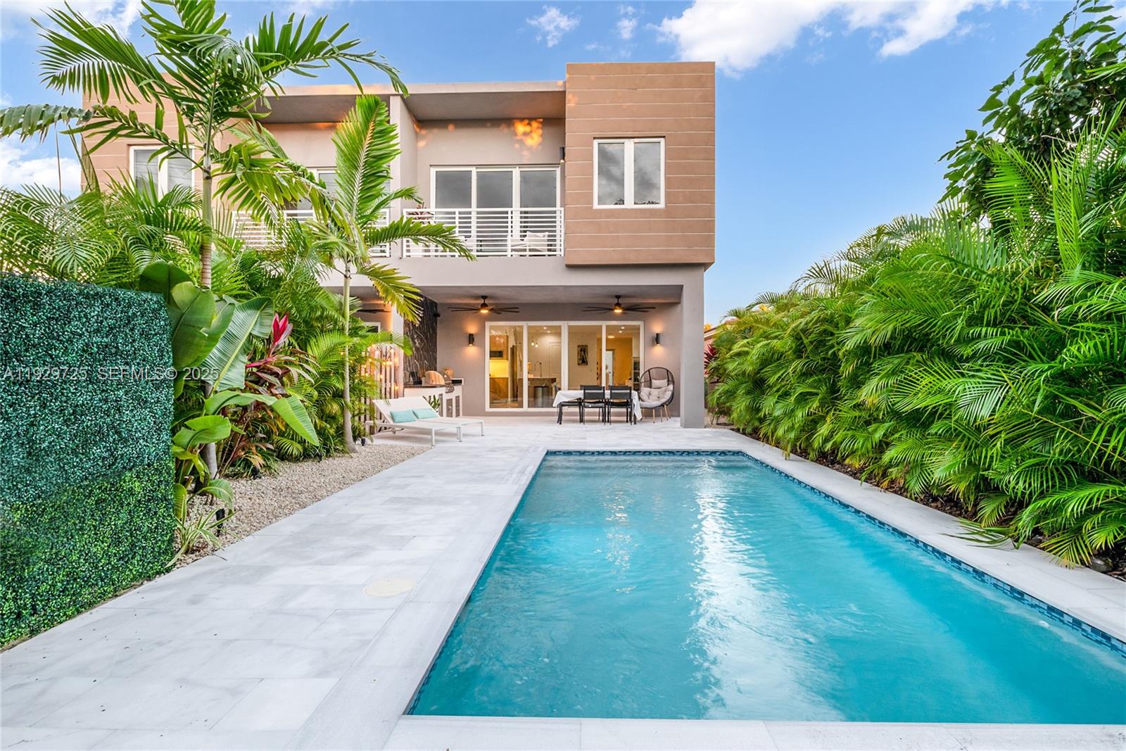 2756 SW 34th Ct #B Miami, FL 33133