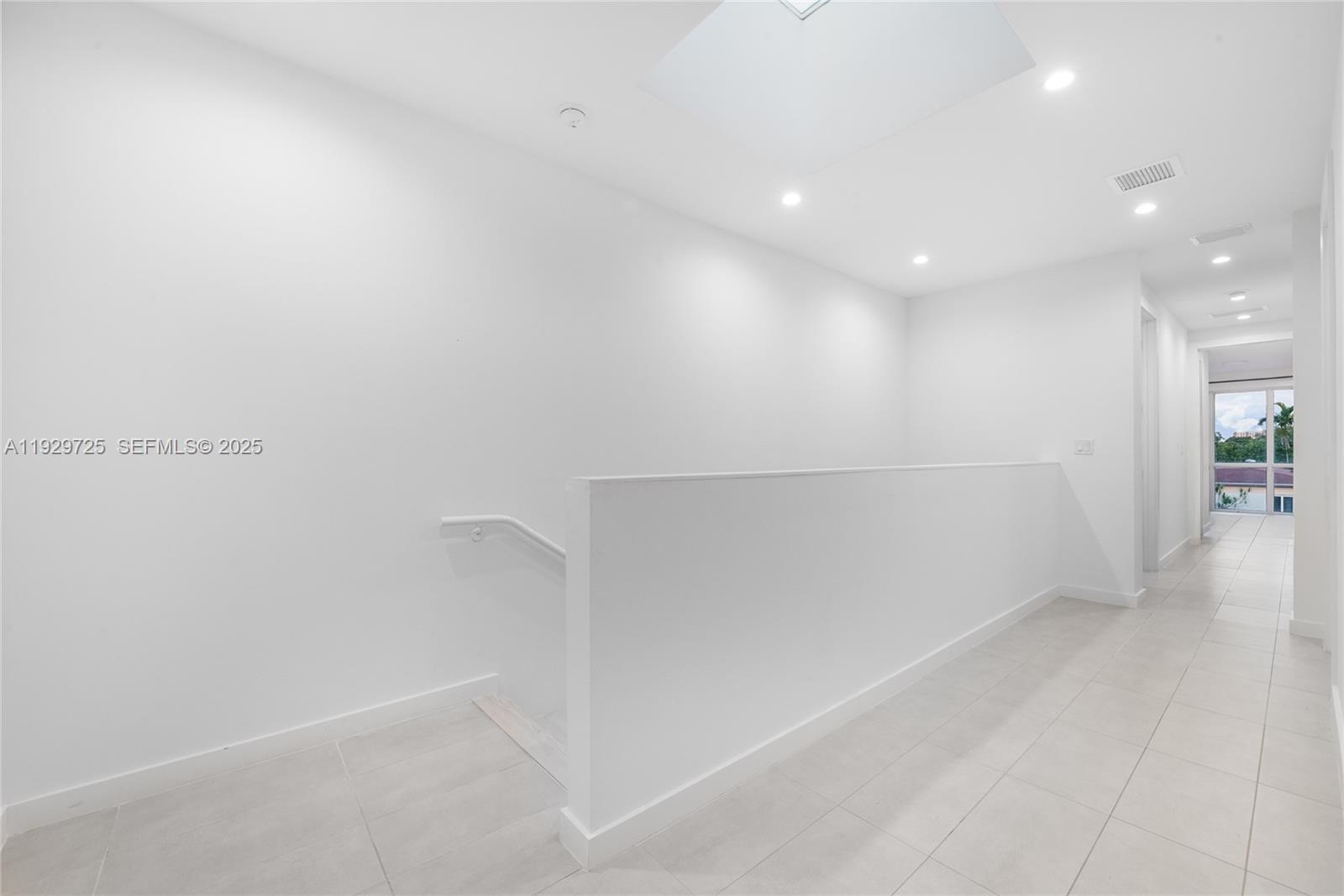 2756 SW 34th Ct #B Miami, FL 33133