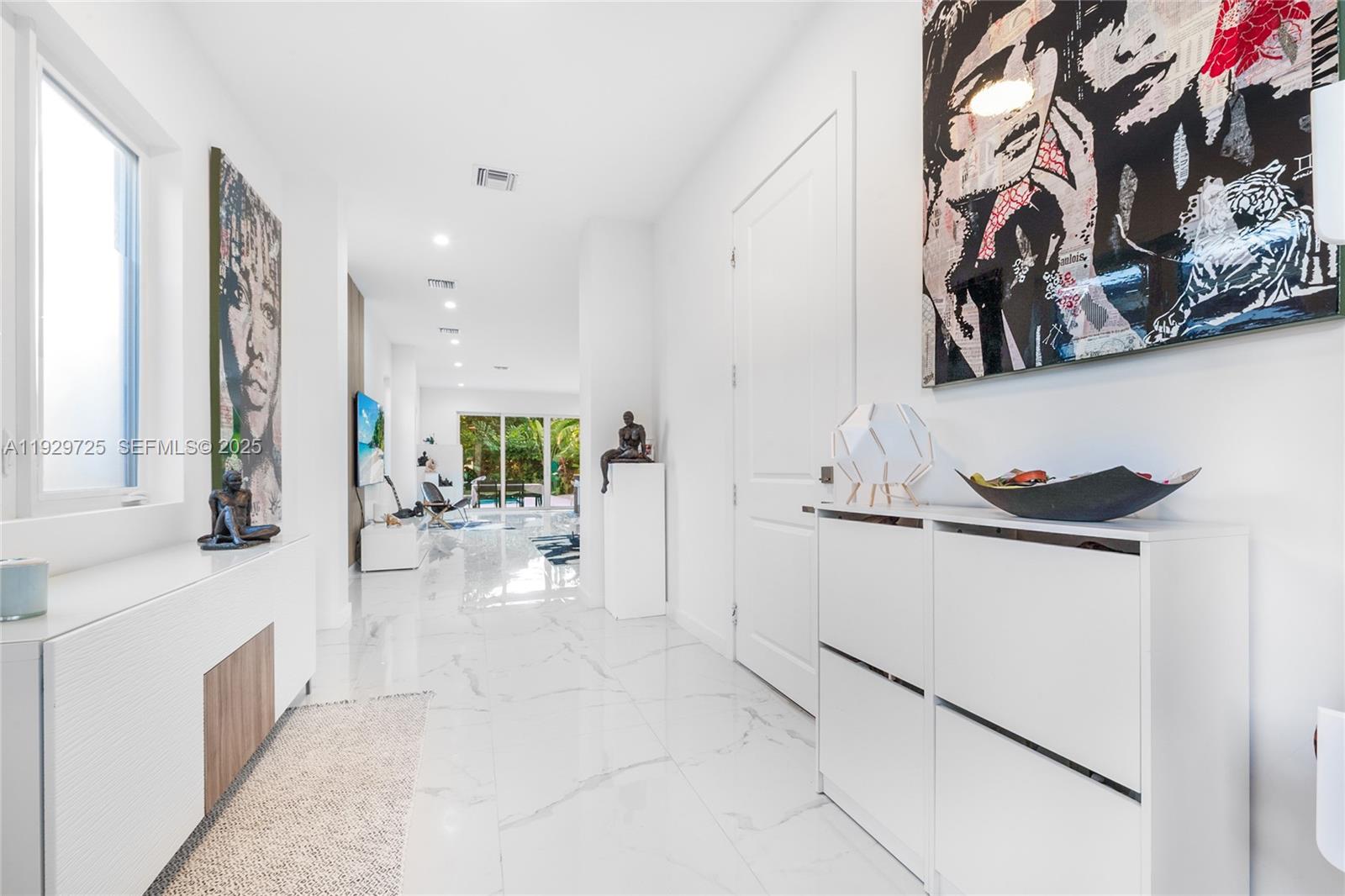 2756 SW 34th Ct #B Miami, FL 33133