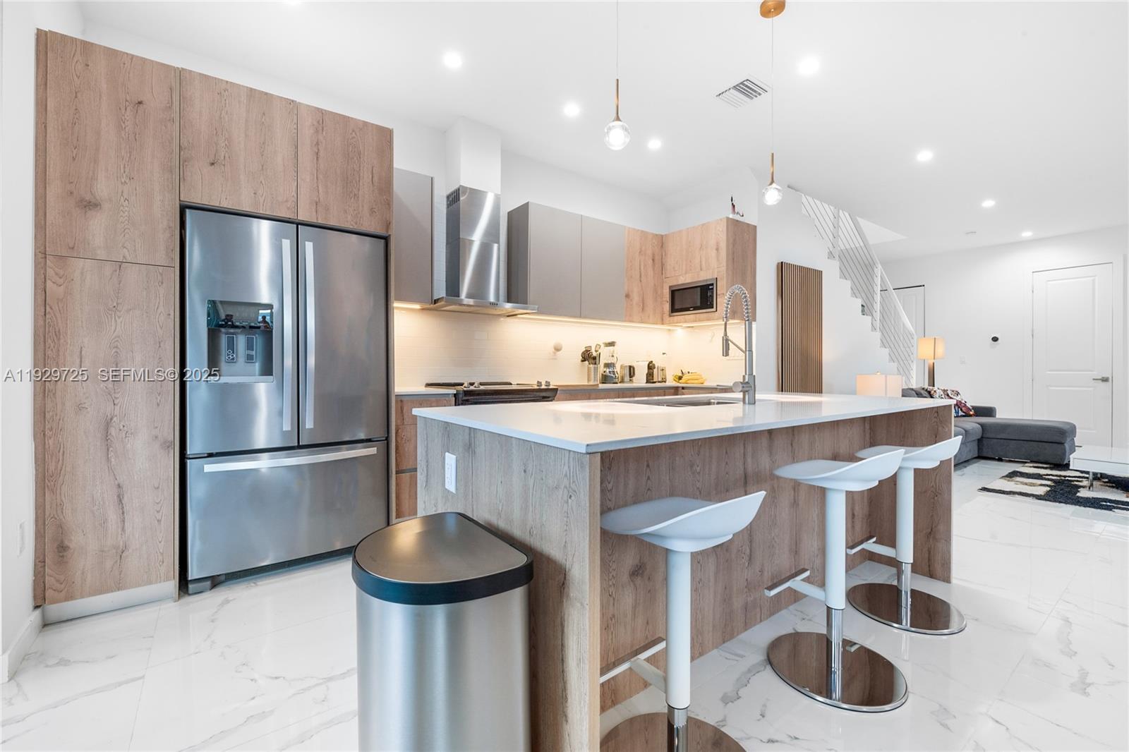 2756 SW 34th Ct #B Miami, FL 33133