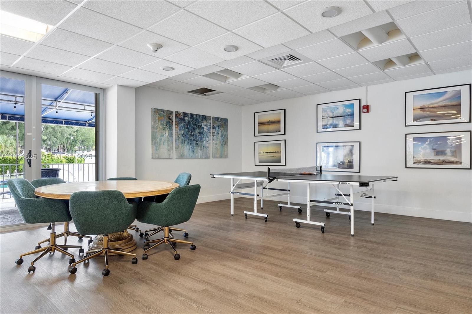 880 NE 69th St #2K Miami, FL 33138