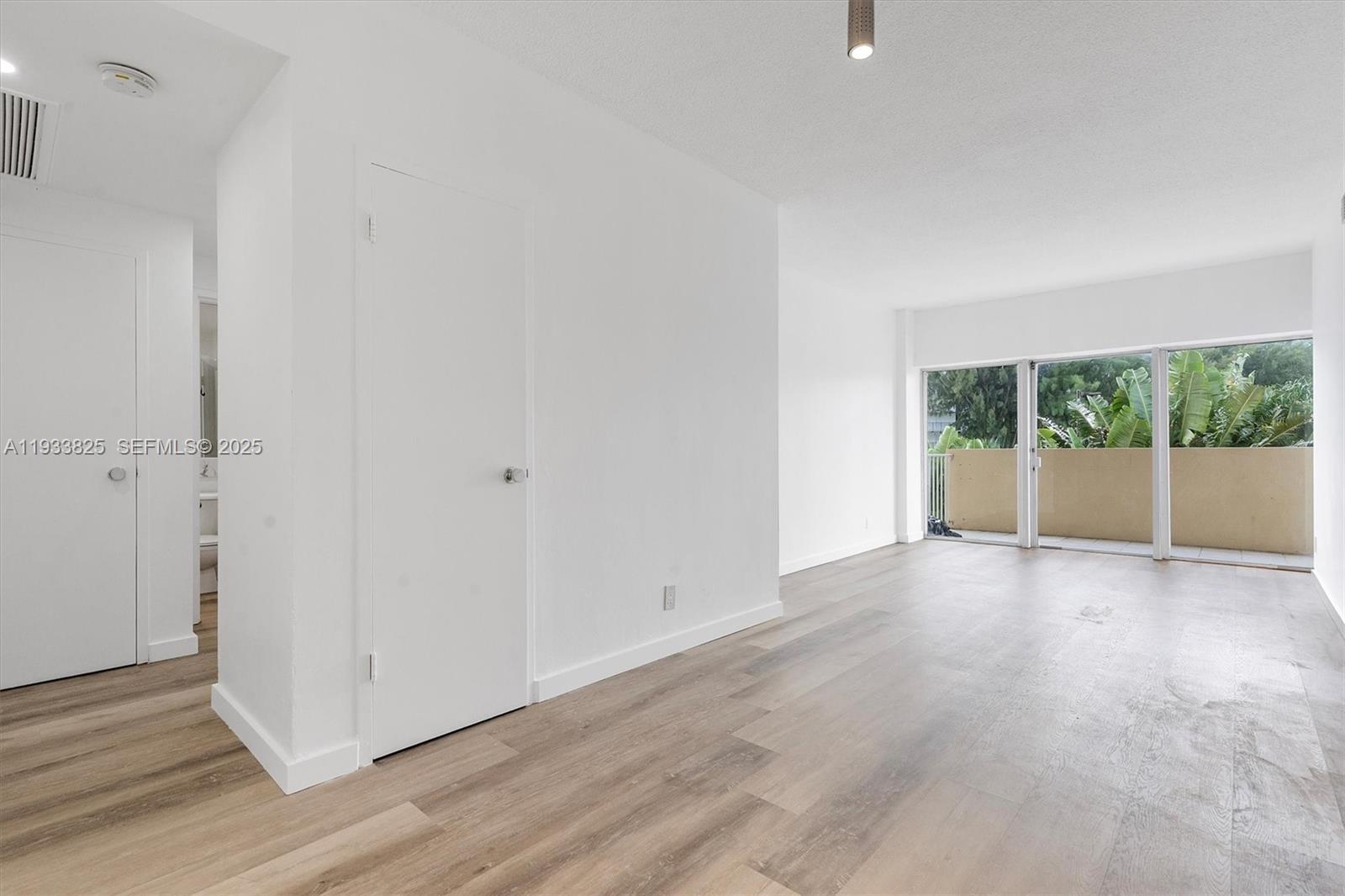 880 NE 69th St #2K Miami, FL 33138