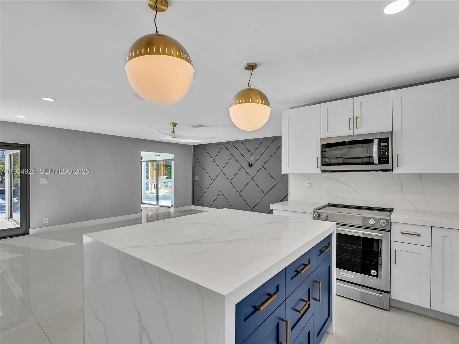 2310 NE 48th Ct Lighthouse Point, FL 33064