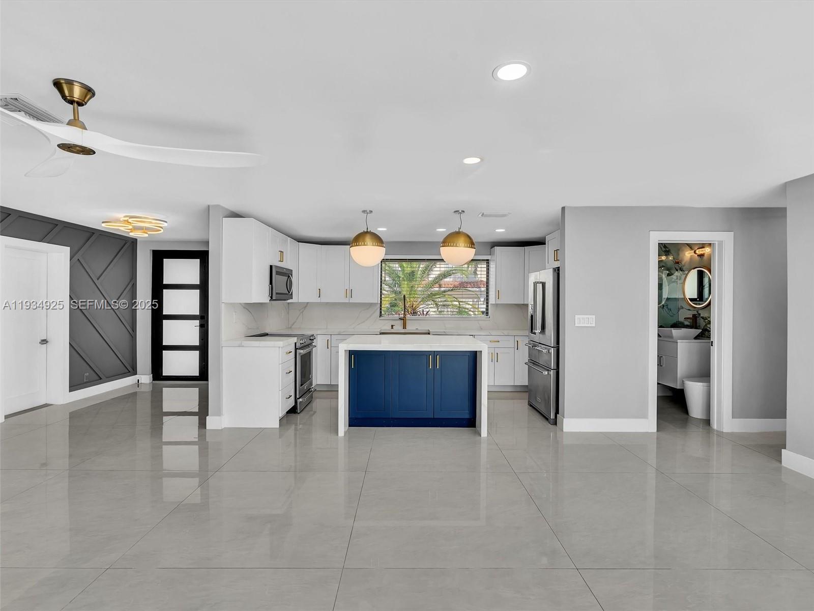 2310 NE 48th Ct Lighthouse Point, FL 33064