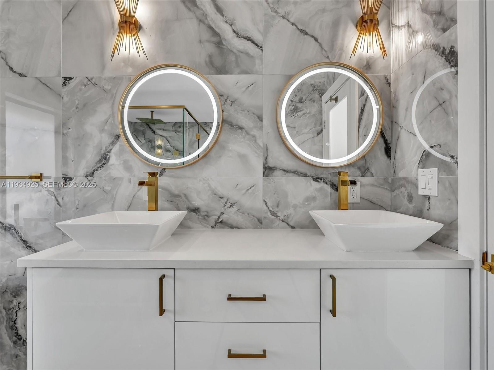 2310 NE 48th Ct Lighthouse Point, FL 33064