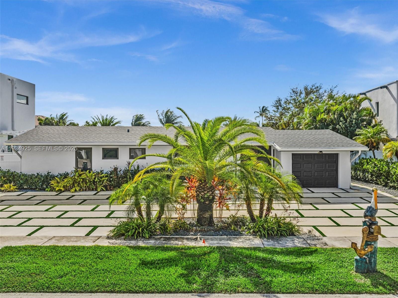 2310 NE 48th Ct Lighthouse Point, FL 33064