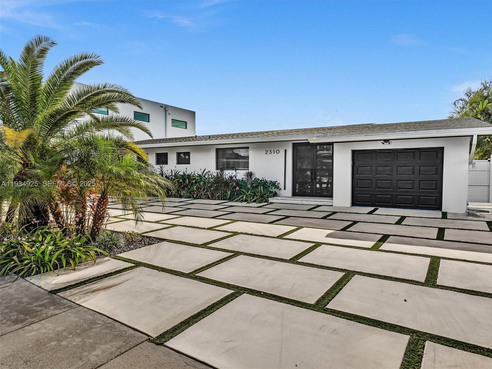 2310 NE 48th Ct Lighthouse Point, FL 33064