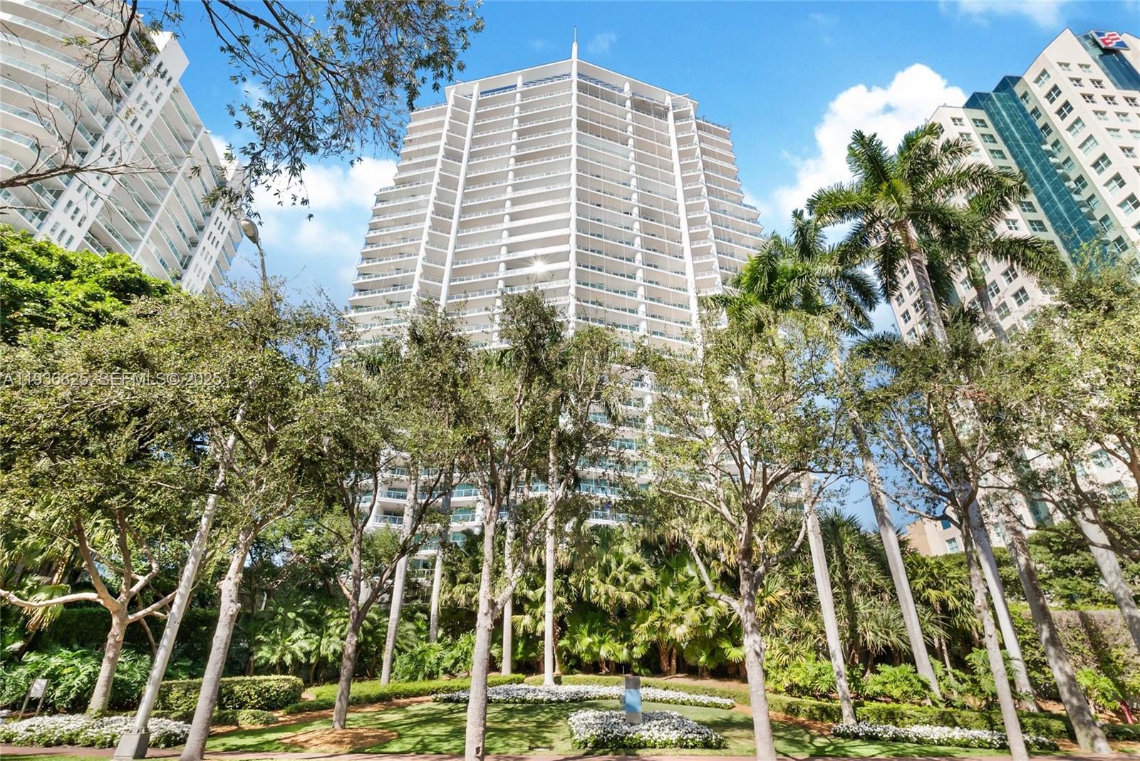 2627 S Bayshore Dr #1602