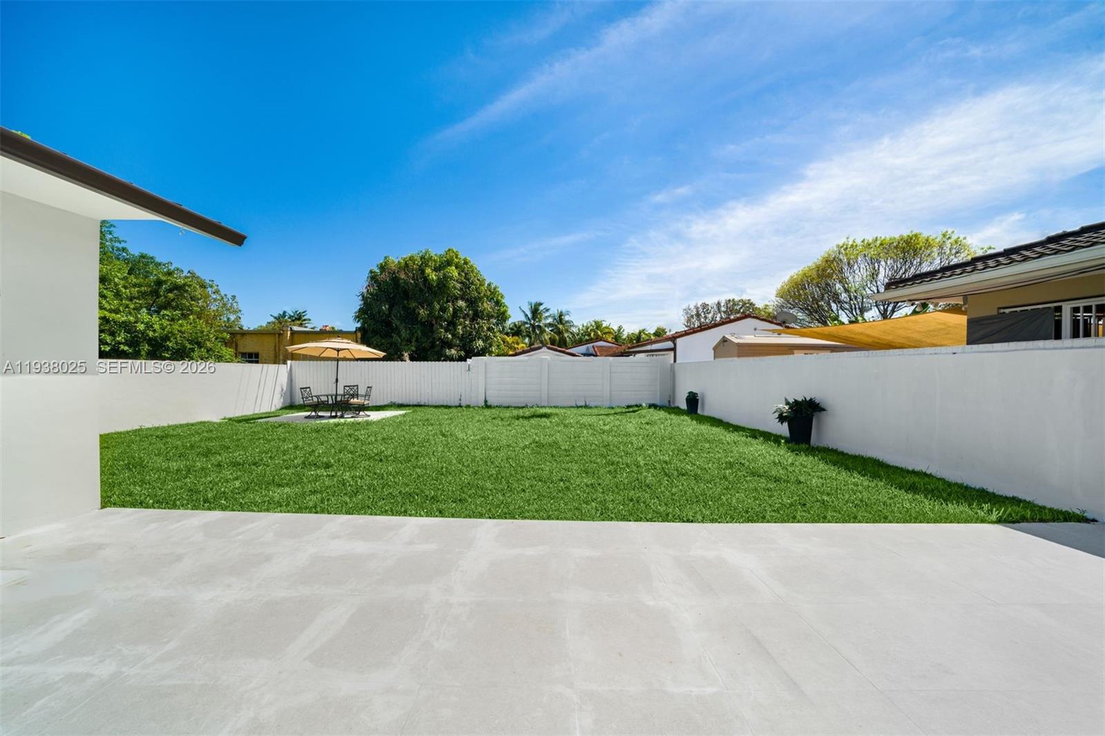 2356 SW 24th St Miami, FL 33145