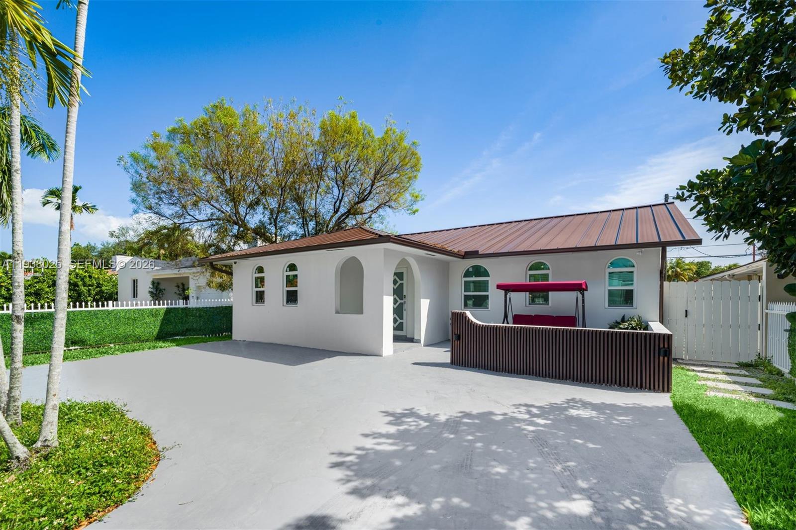 2356 SW 24th St Miami, FL 33145