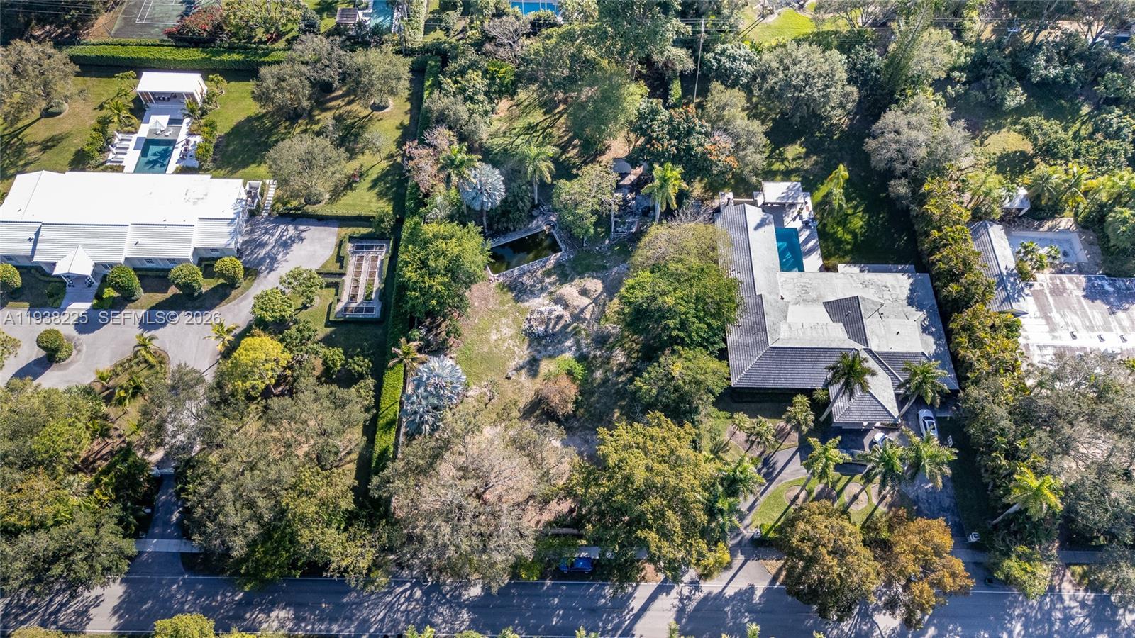 6300 SW 104th St Pinecrest, FL 33156