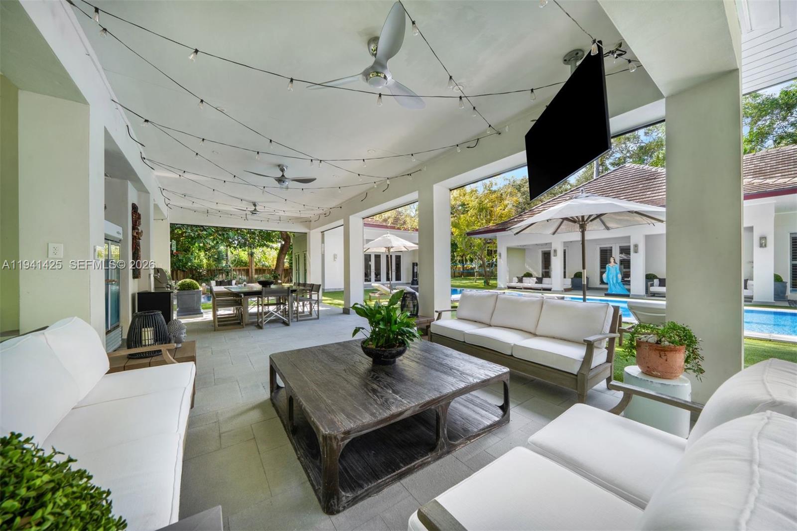 4100 Kiaora St Miami, FL 33133