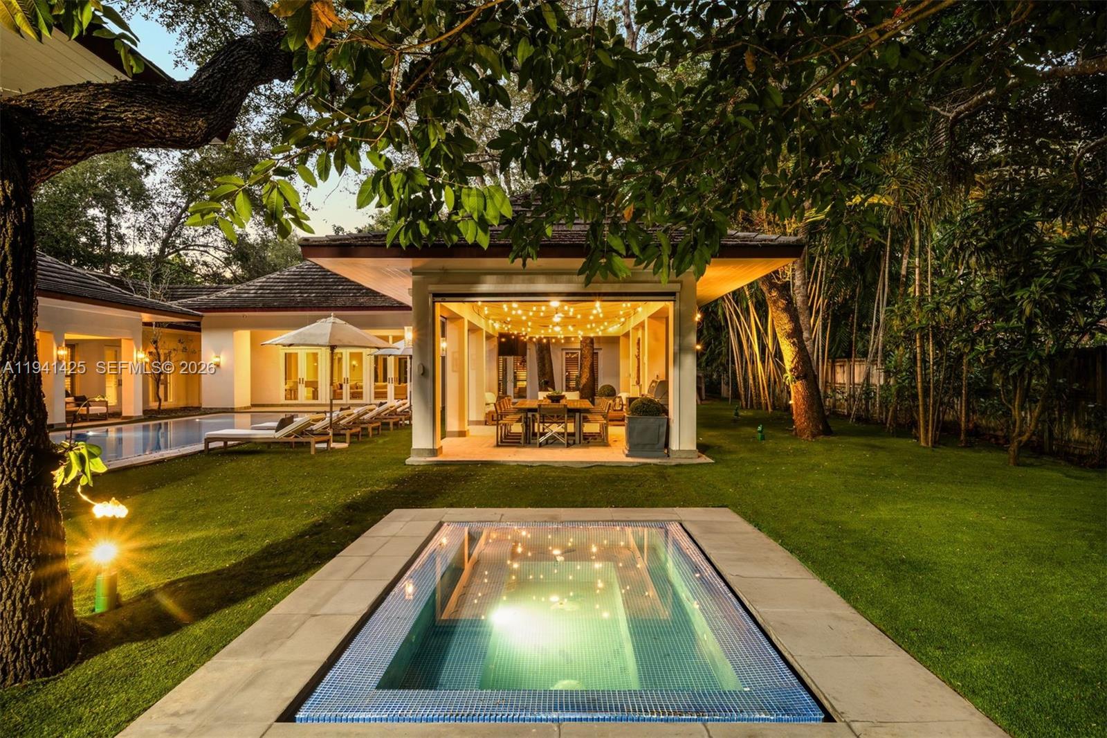 4100 Kiaora St Miami, FL 33133