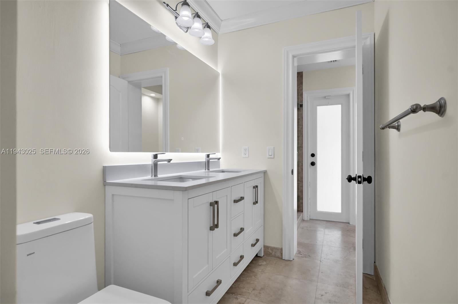 7695 SW 142nd St Palmetto Bay, FL 33158