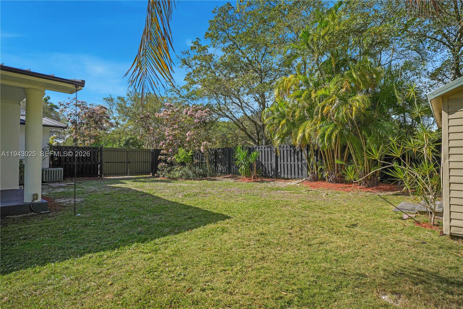 7695 SW 142nd St Palmetto Bay, FL 33158