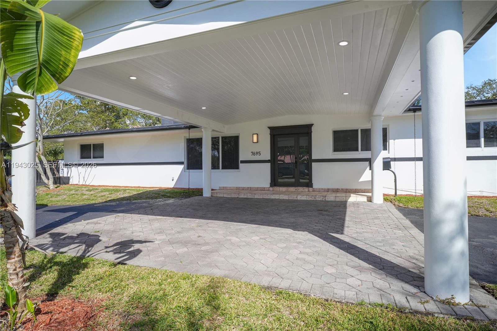 7695 SW 142nd St Palmetto Bay, FL 33158