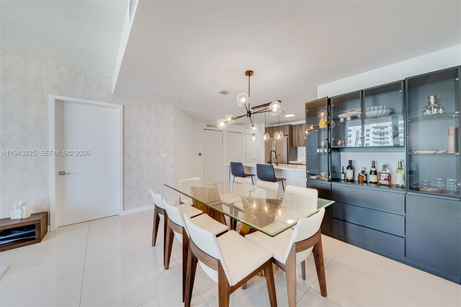 488 NE 18th St #4805 Miami, FL 33132