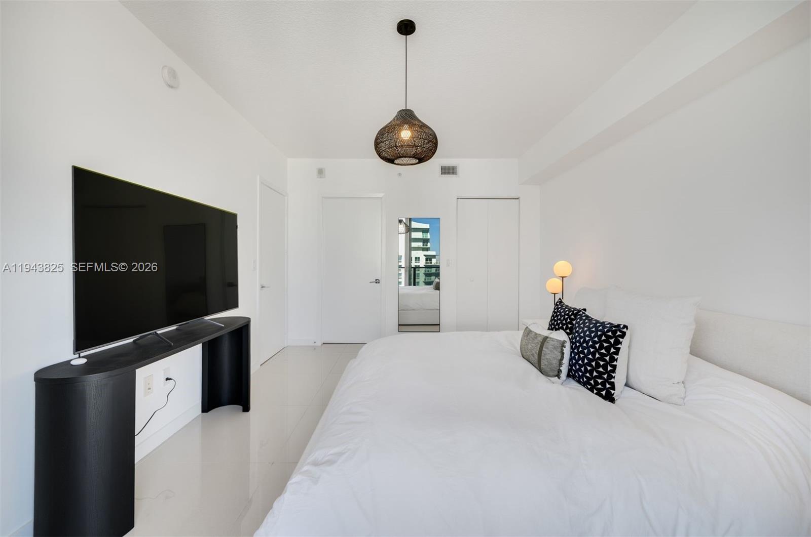 488 NE 18th St #4805 Miami, FL 33132