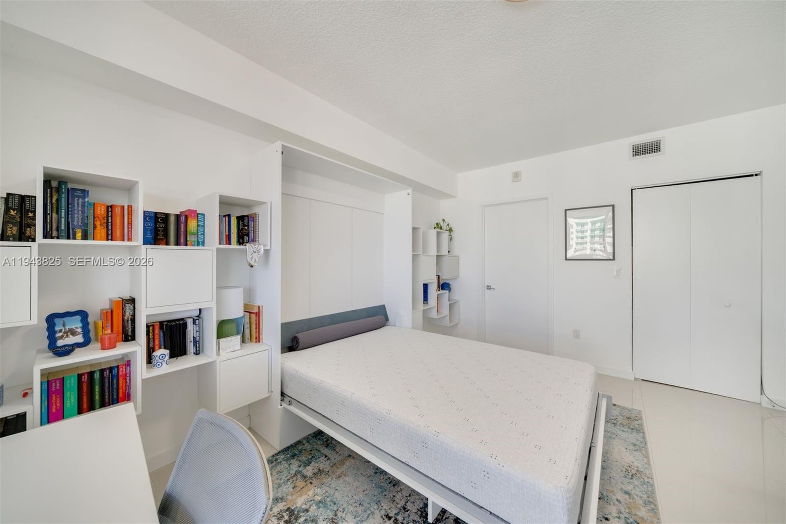 488 NE 18th St #4805 Miami, FL 33132