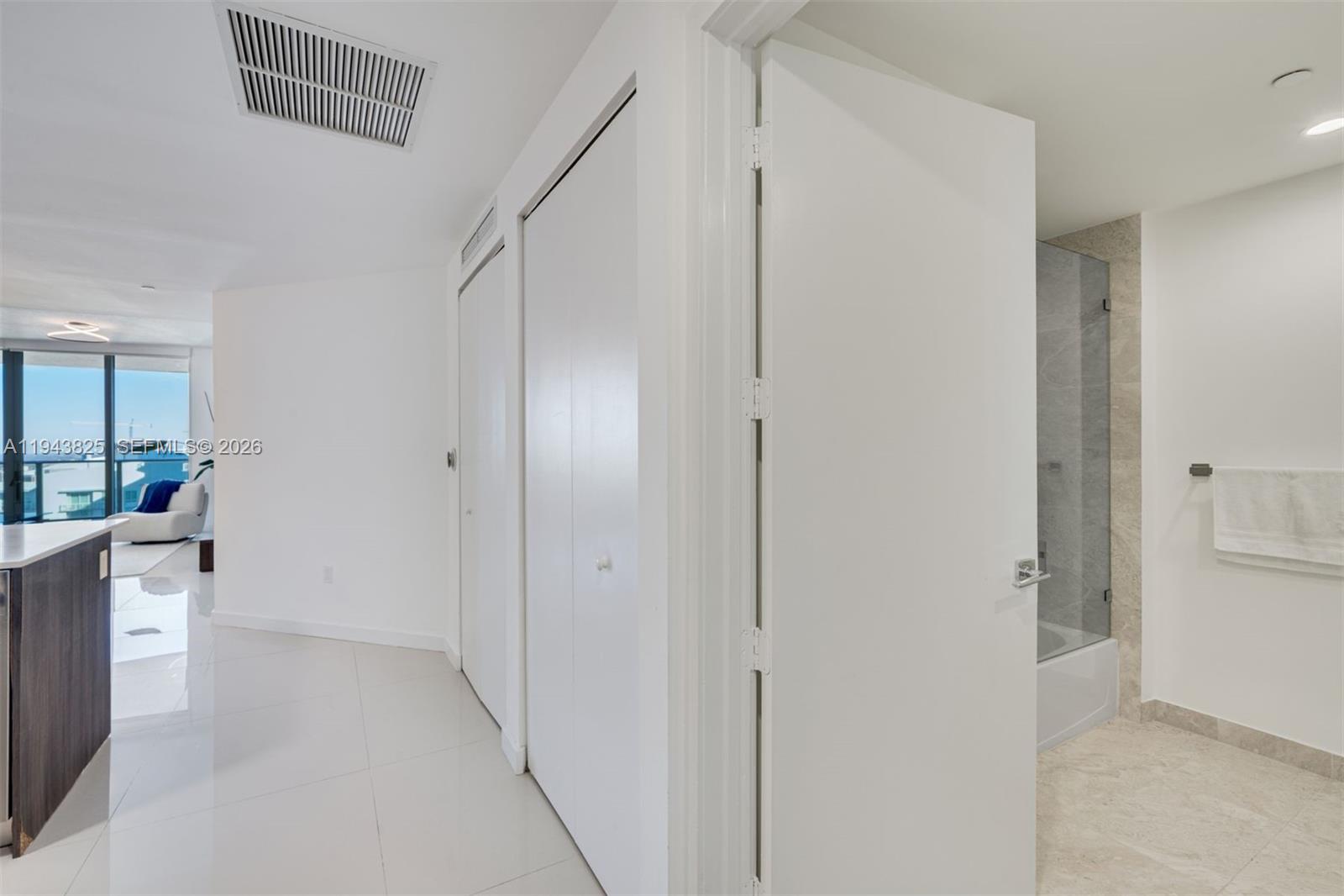 488 NE 18th St #4805 Miami, FL 33132