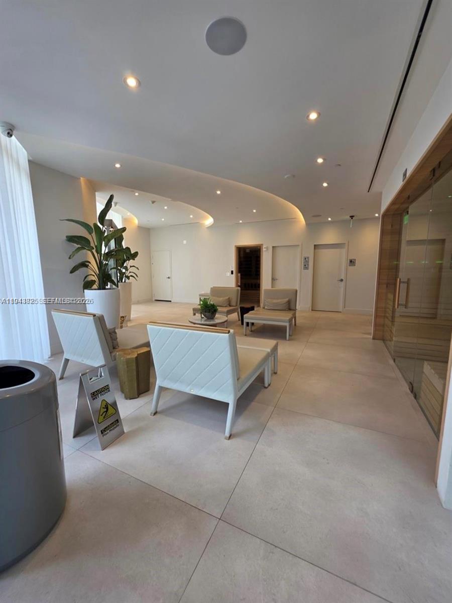 488 NE 18th St #4805 Miami, FL 33132