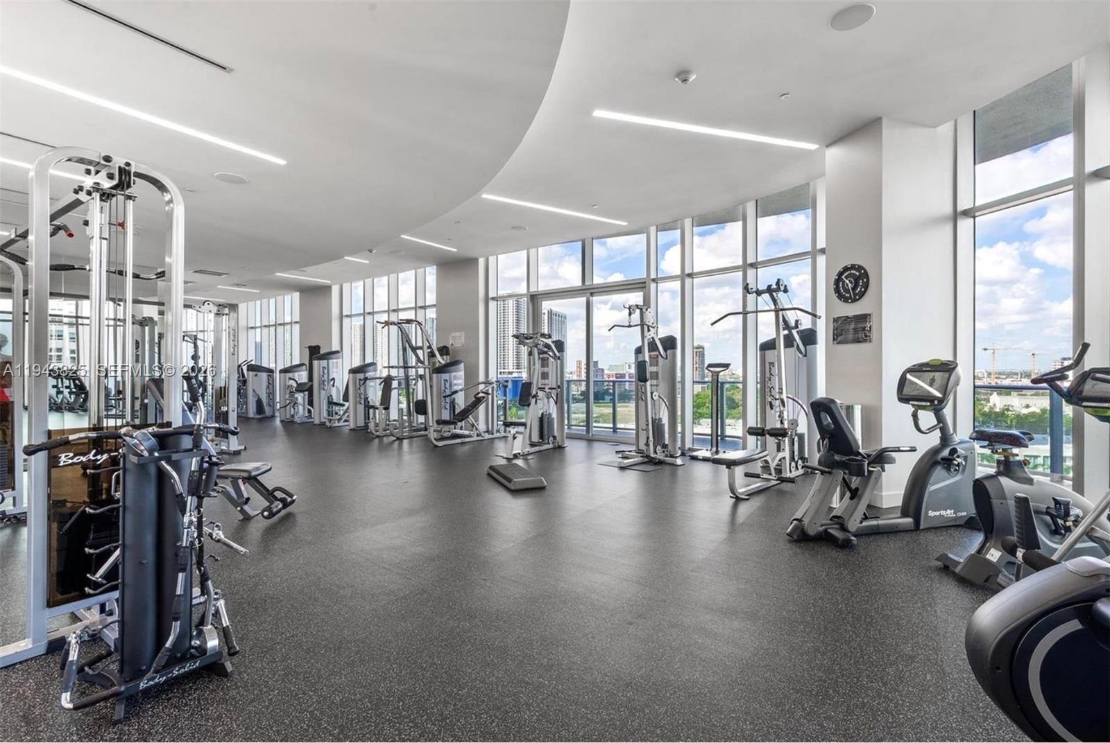 488 NE 18th St #4805 Miami, FL 33132