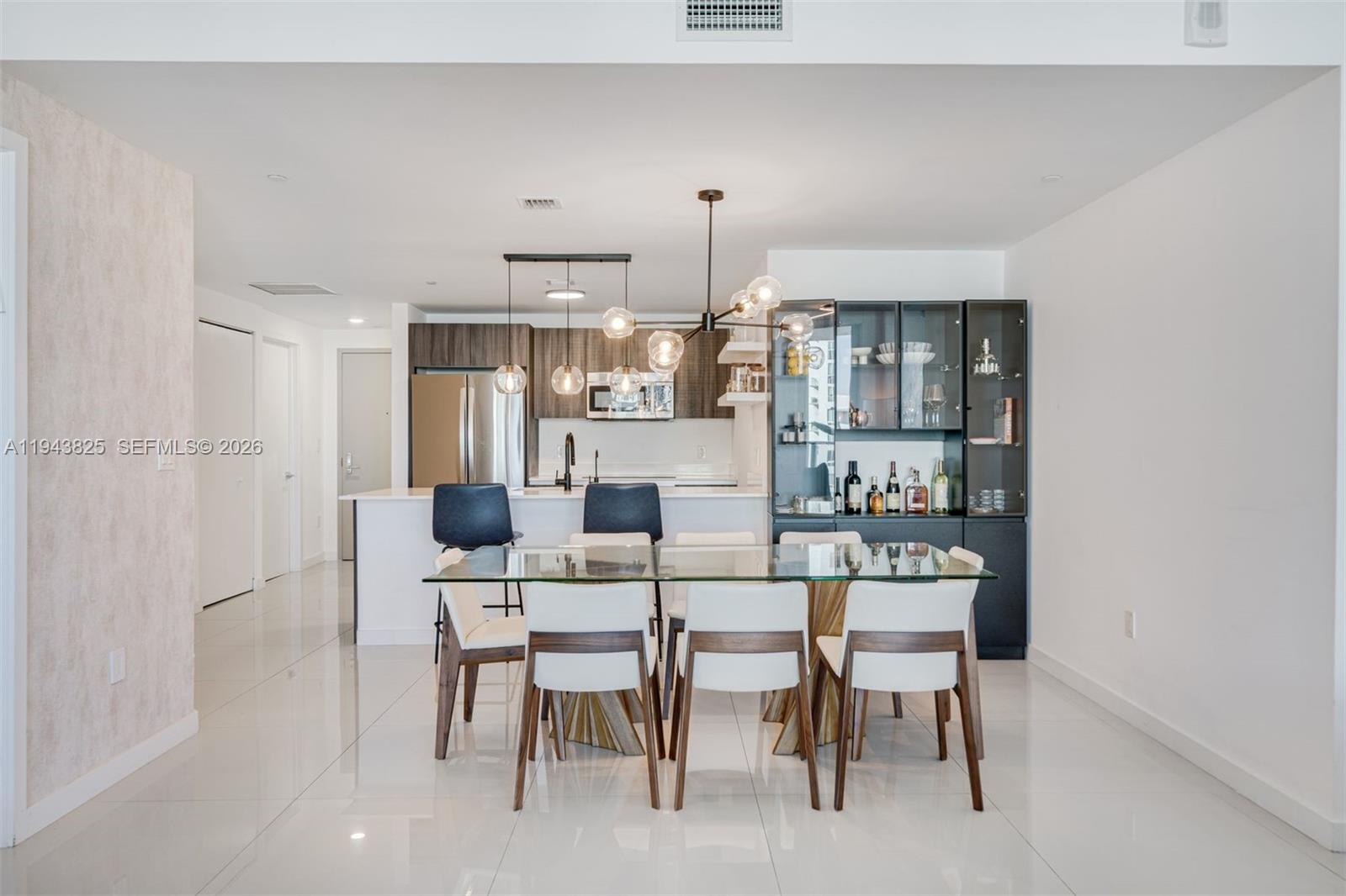 488 NE 18th St #4805 Miami, FL 33132