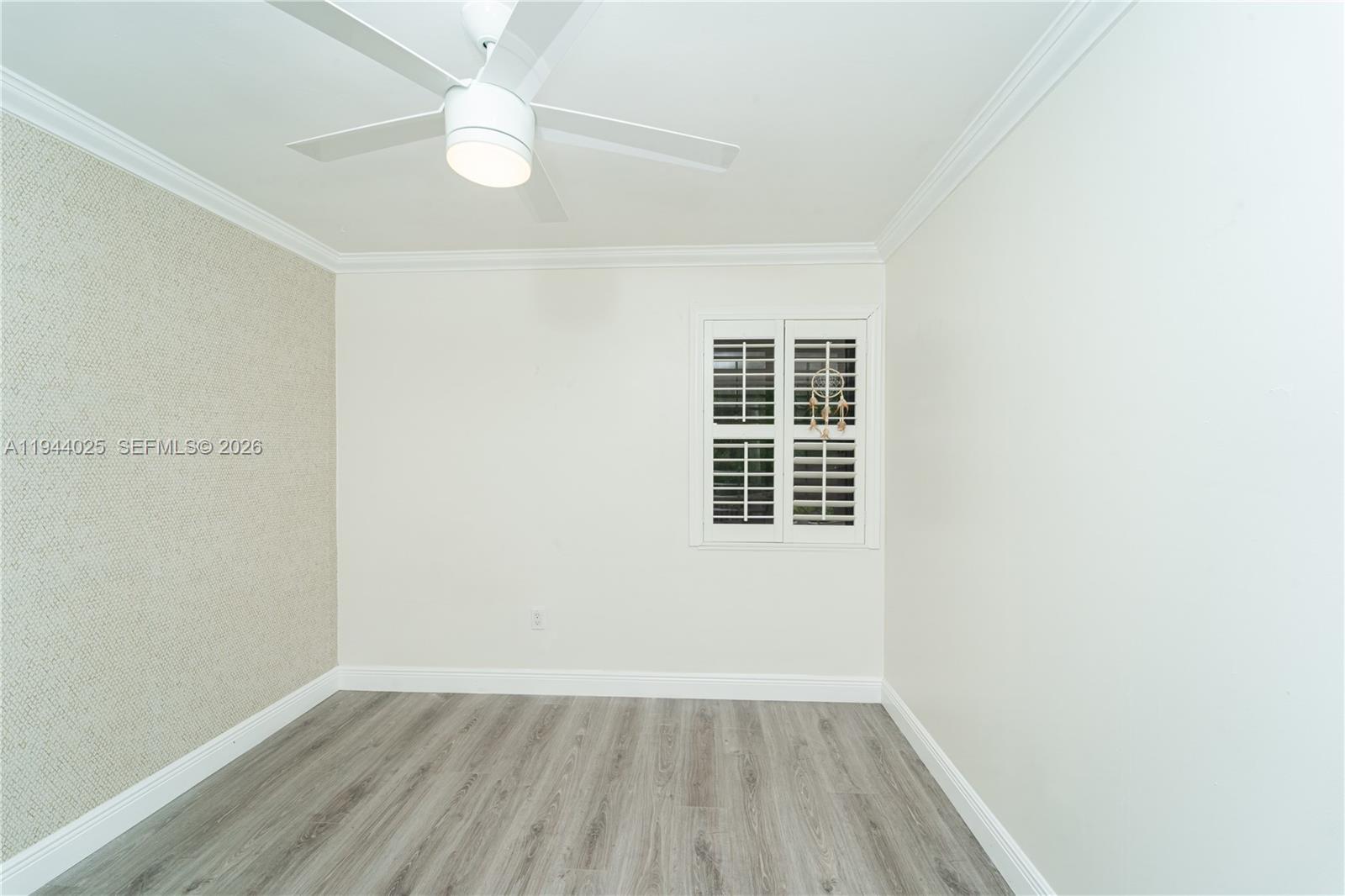 13932 Kendale Lks Dr Miami, FL 33183