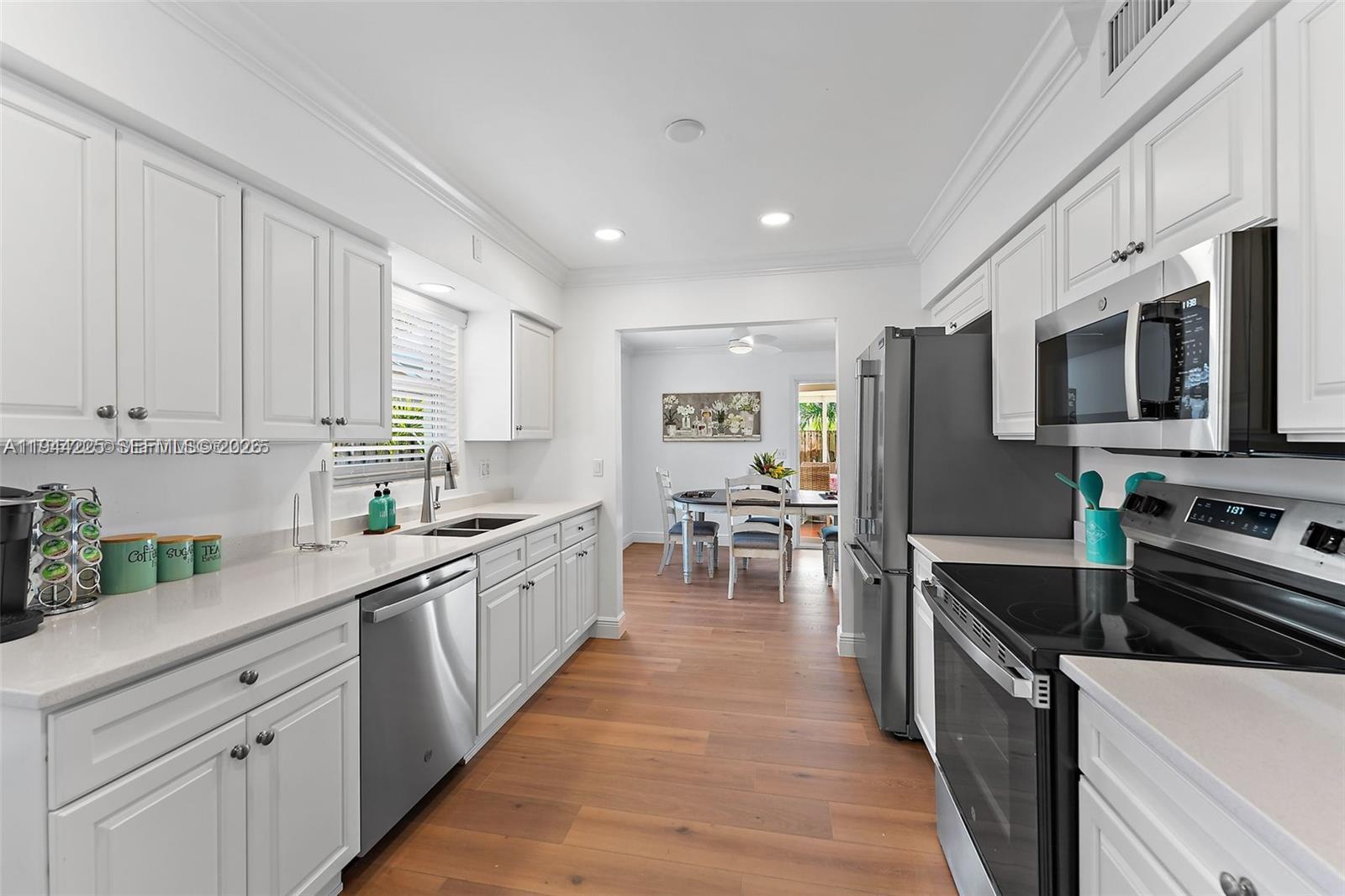 324 Tequesta Tequesta, FL 33469