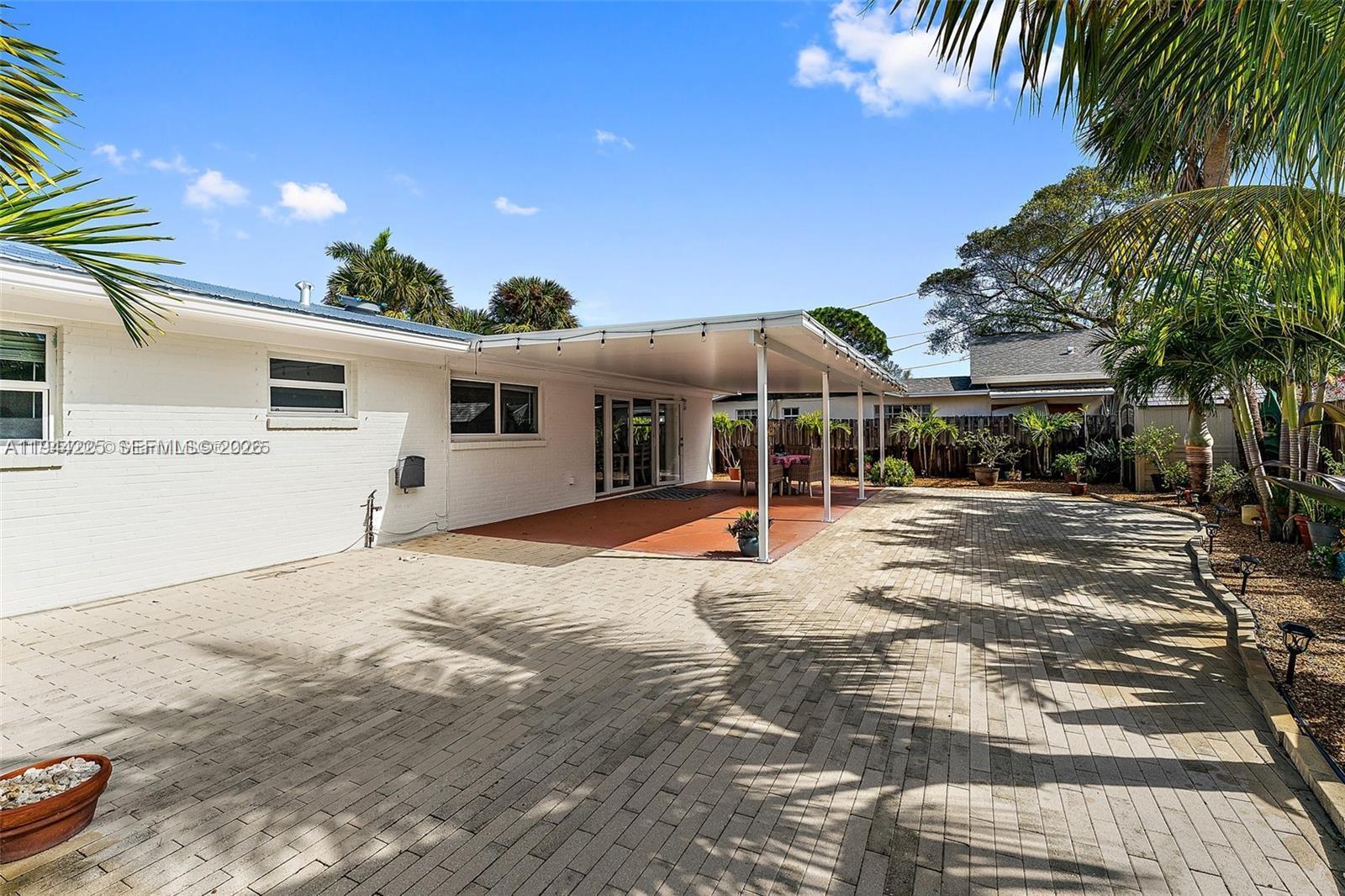 324 Tequesta Tequesta, FL 33469