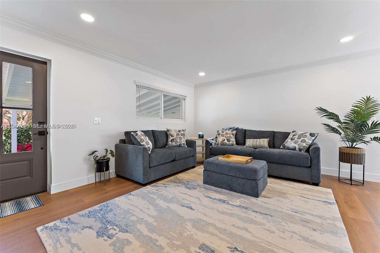 324 Tequesta Tequesta, FL 33469