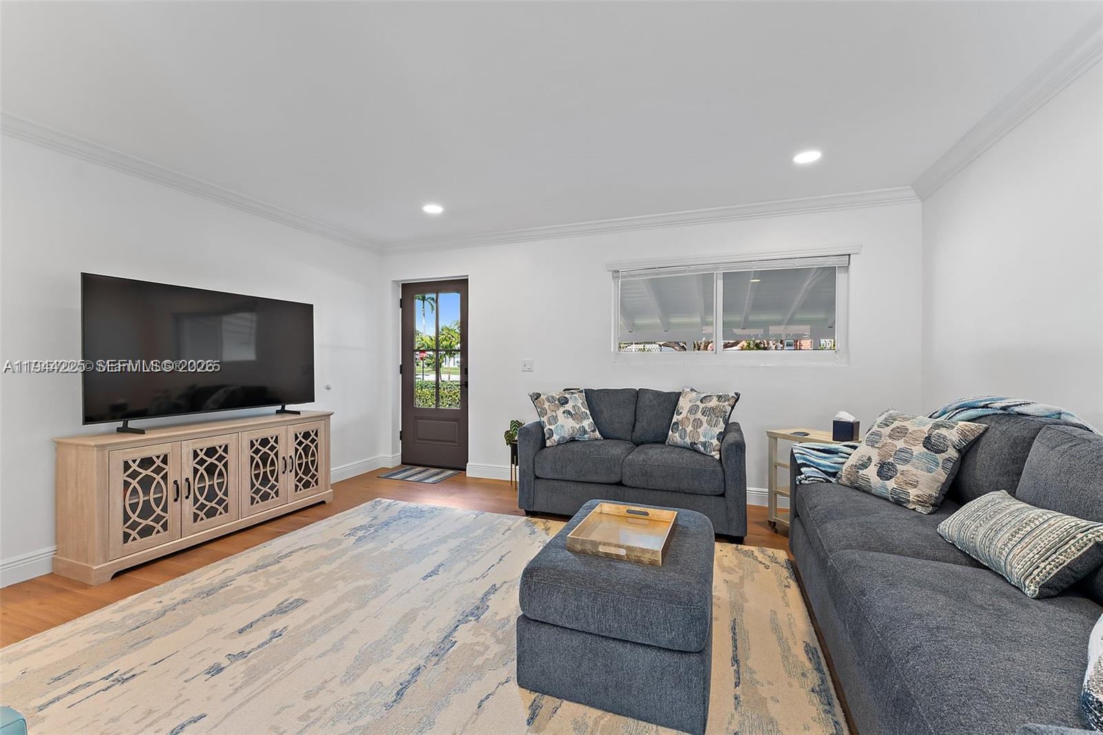 324 Tequesta Tequesta, FL 33469