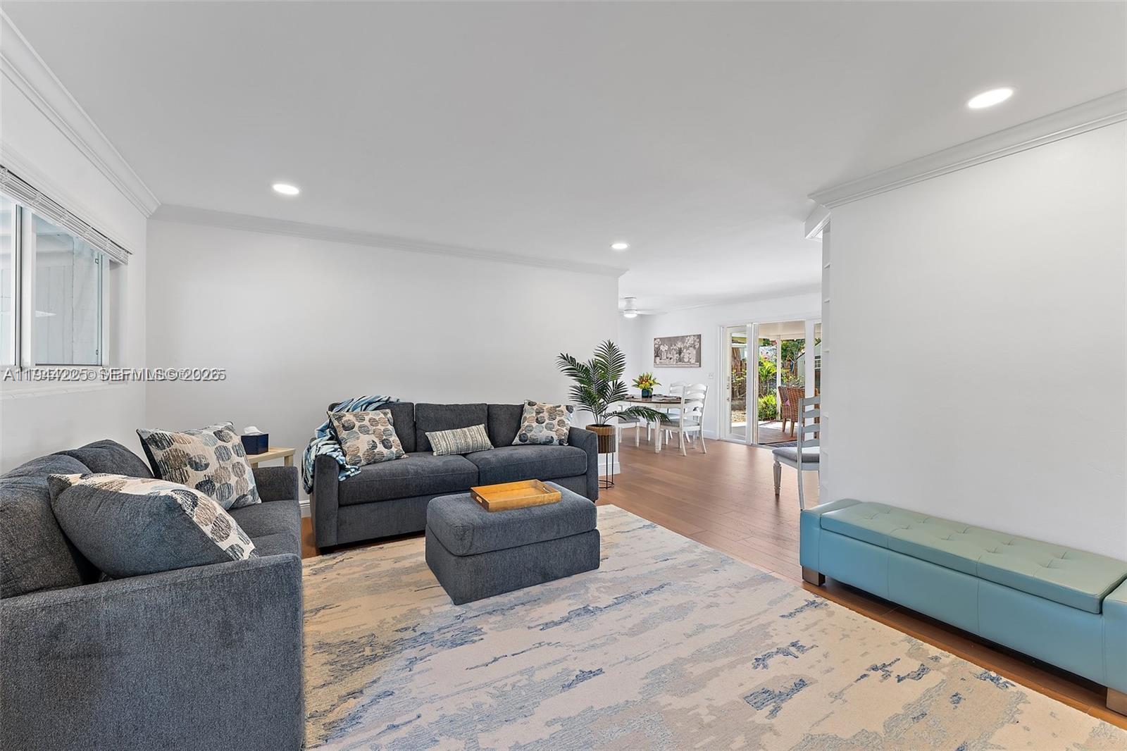 324 Tequesta Tequesta, FL 33469