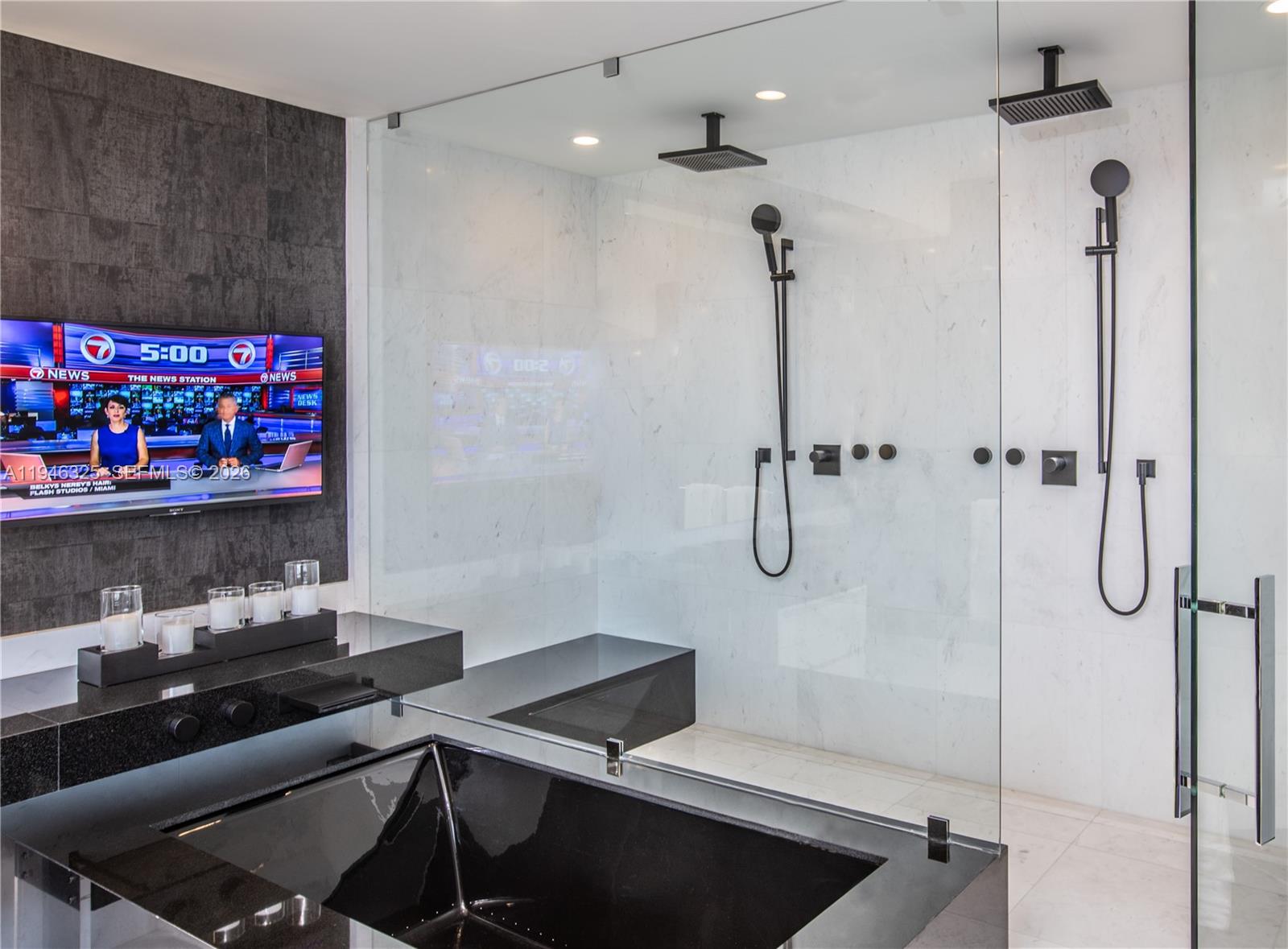 18555 Collins Ave #2601 Sunny Isles Beach, FL 33160