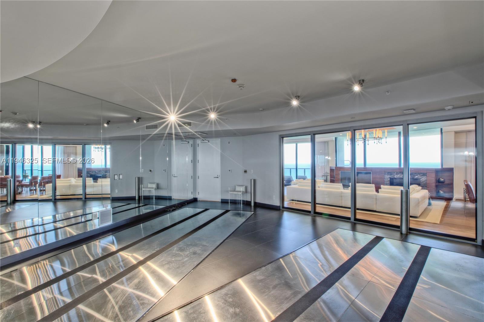 18555 Collins Ave #2601 Sunny Isles Beach, FL 33160