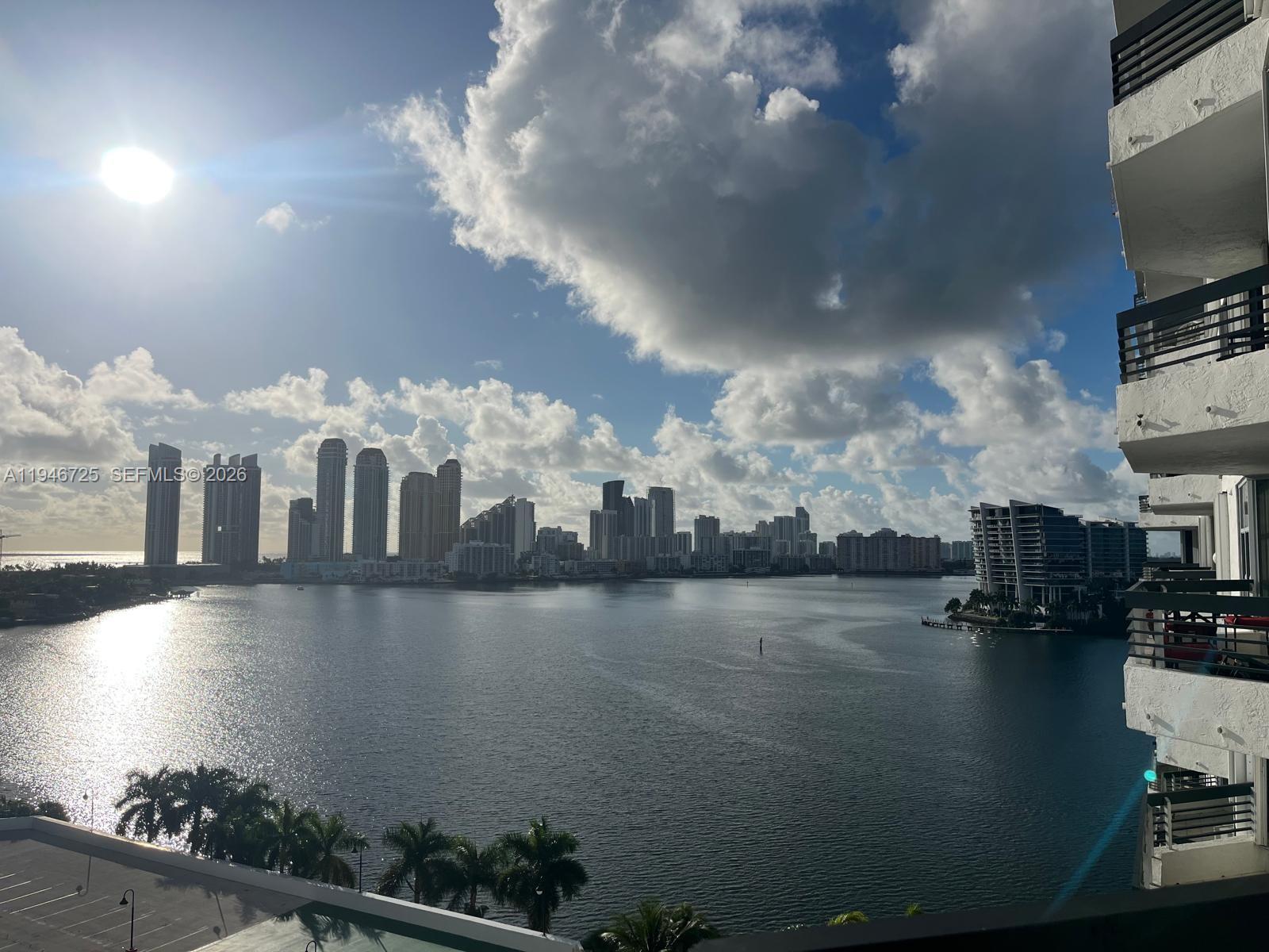 3530 Mystic Pointe Dr #1412 Aventura, FL 33180