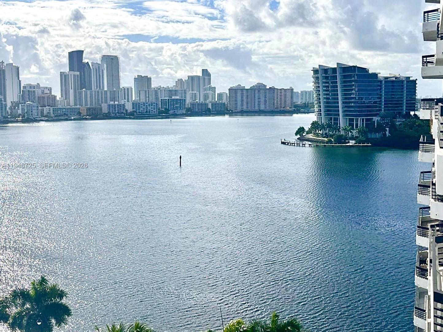 3530 Mystic Pointe Dr #1412 Aventura, FL 33180