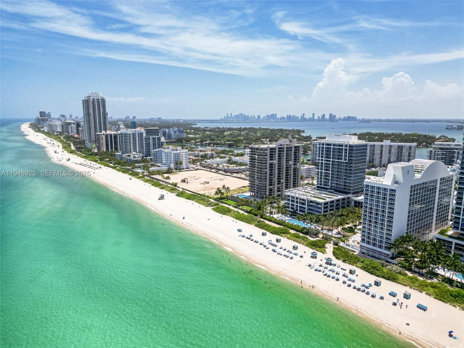 image Central Carillon Beach19