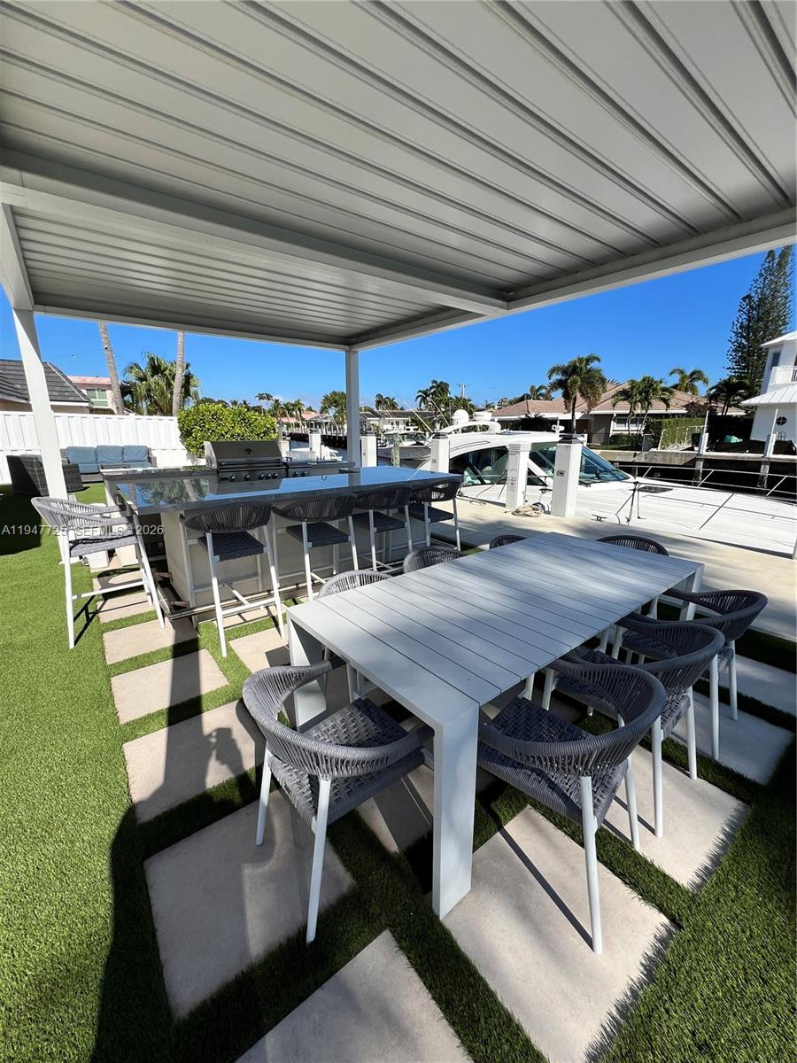 5510 Bayview Dr Fort Lauderdale, FL 33308