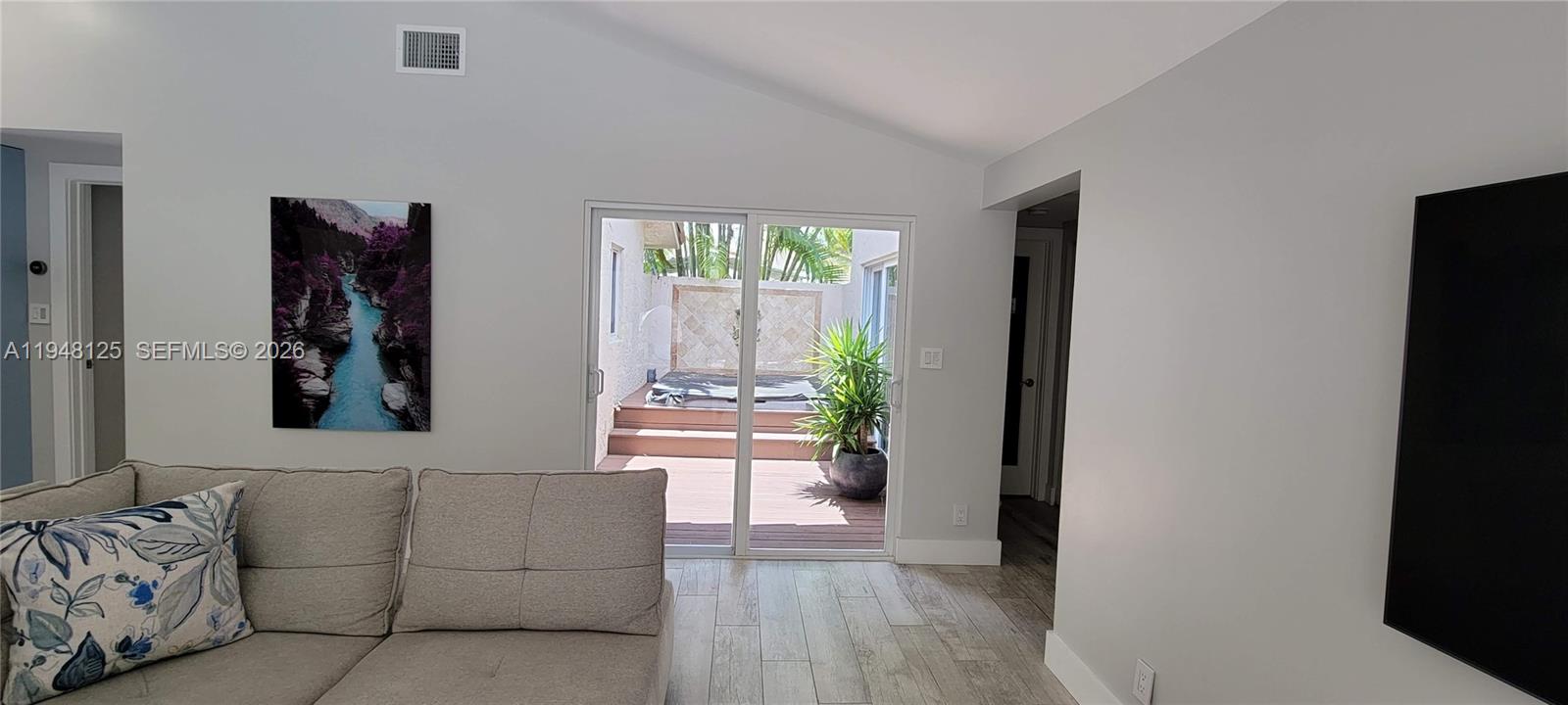 423 NW 48th Ave Deerfield Beach, FL 33442