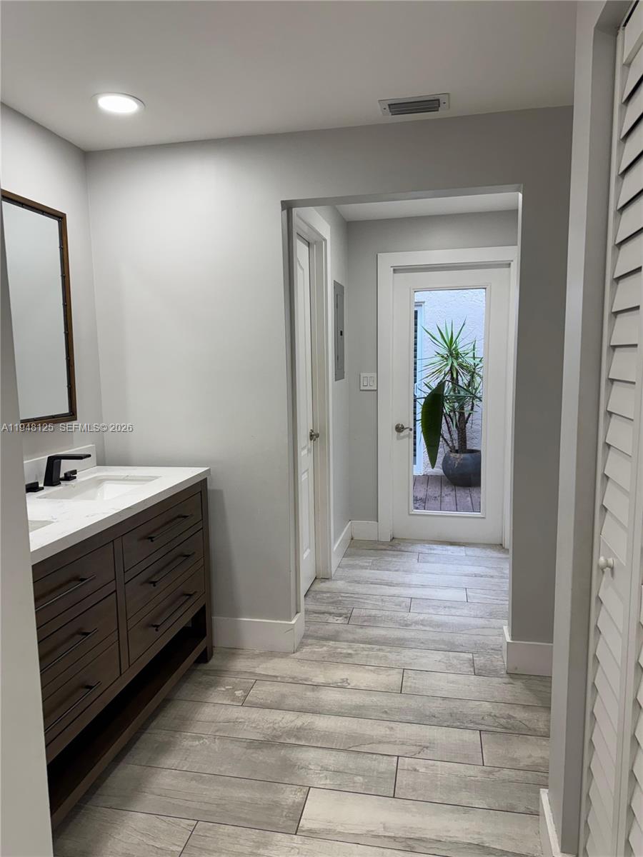 423 NW 48th Ave Deerfield Beach, FL 33442