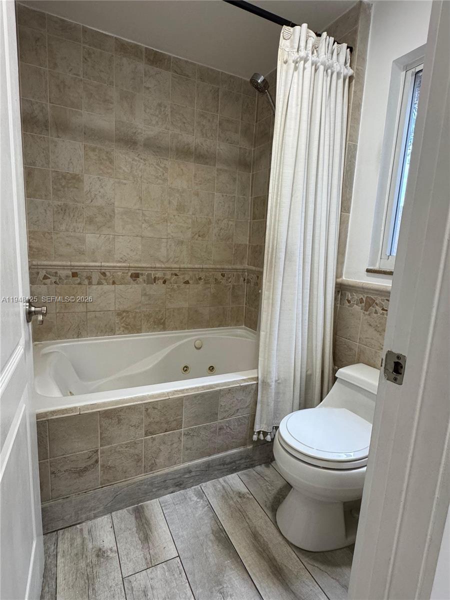 423 NW 48th Ave Deerfield Beach, FL 33442