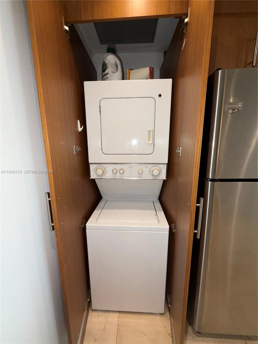 10275 Collins Ave #402 Bal Harbour, FL 33154