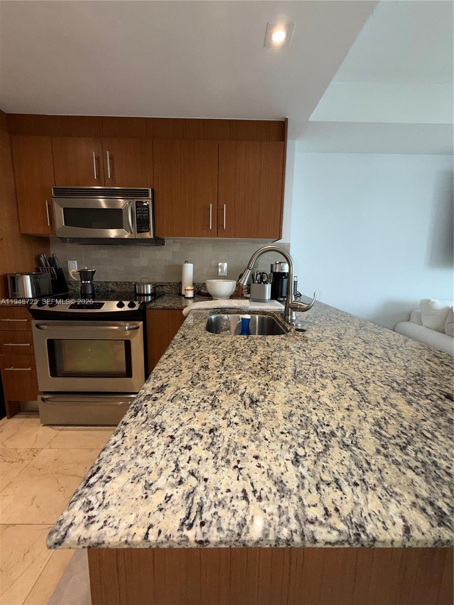 10275 Collins Ave #402 Bal Harbour, FL 33154