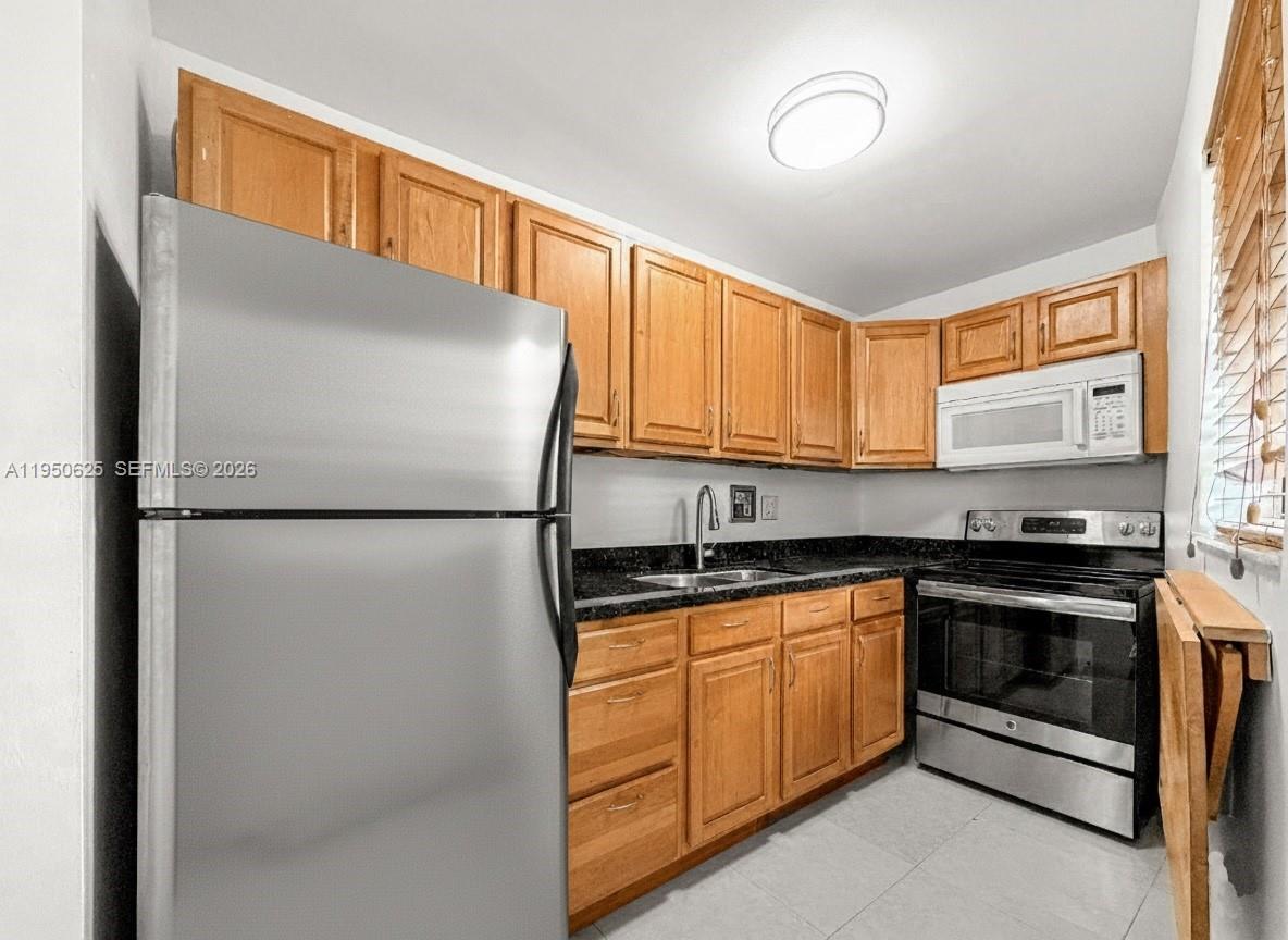 520 NE 38th St #9 Miami, FL 33137