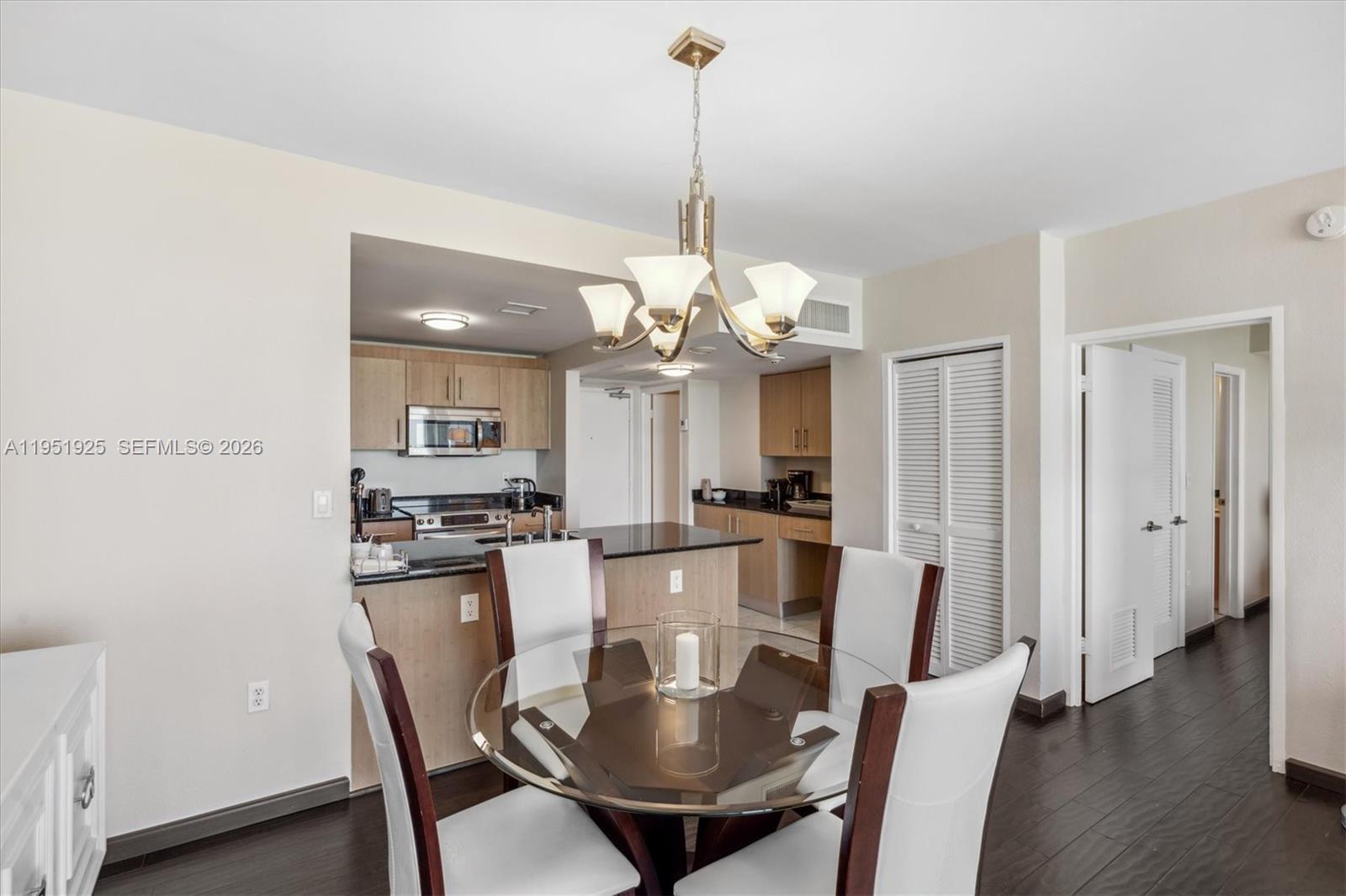 image Harbour House3